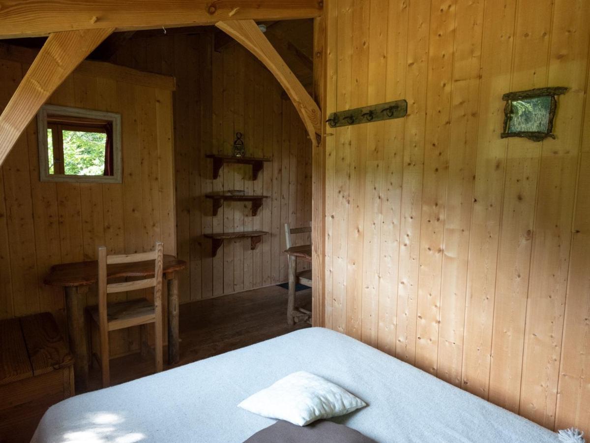 Les Cabanes De Labrousse Saint-Julien-Labrousse Екстериор снимка